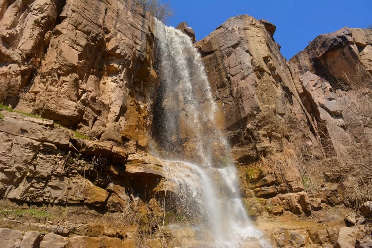 Tavaksai Canyon and Waterfalls