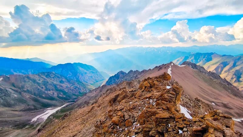 Arashan Peak and Lakes - 17