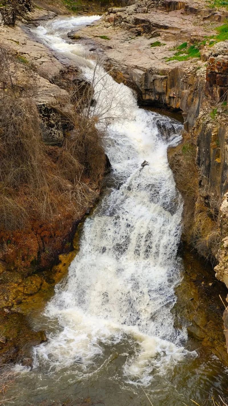 Along the Azadbash Waterfalls - 7