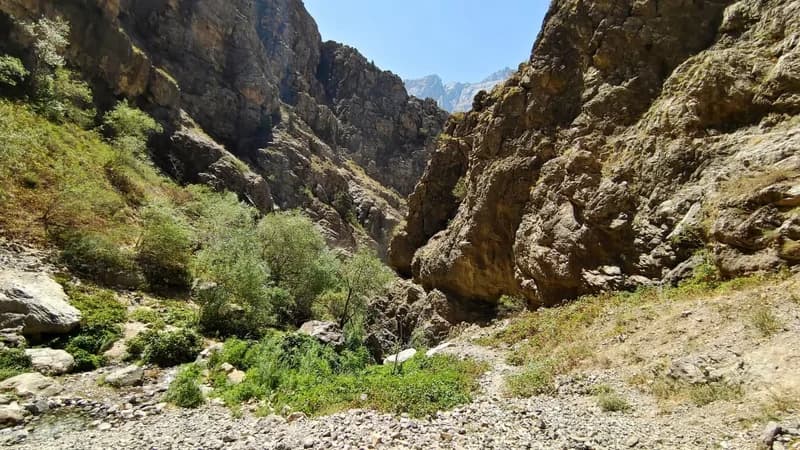 Chukurak (27 m.) (Fata Nevesta) - 2