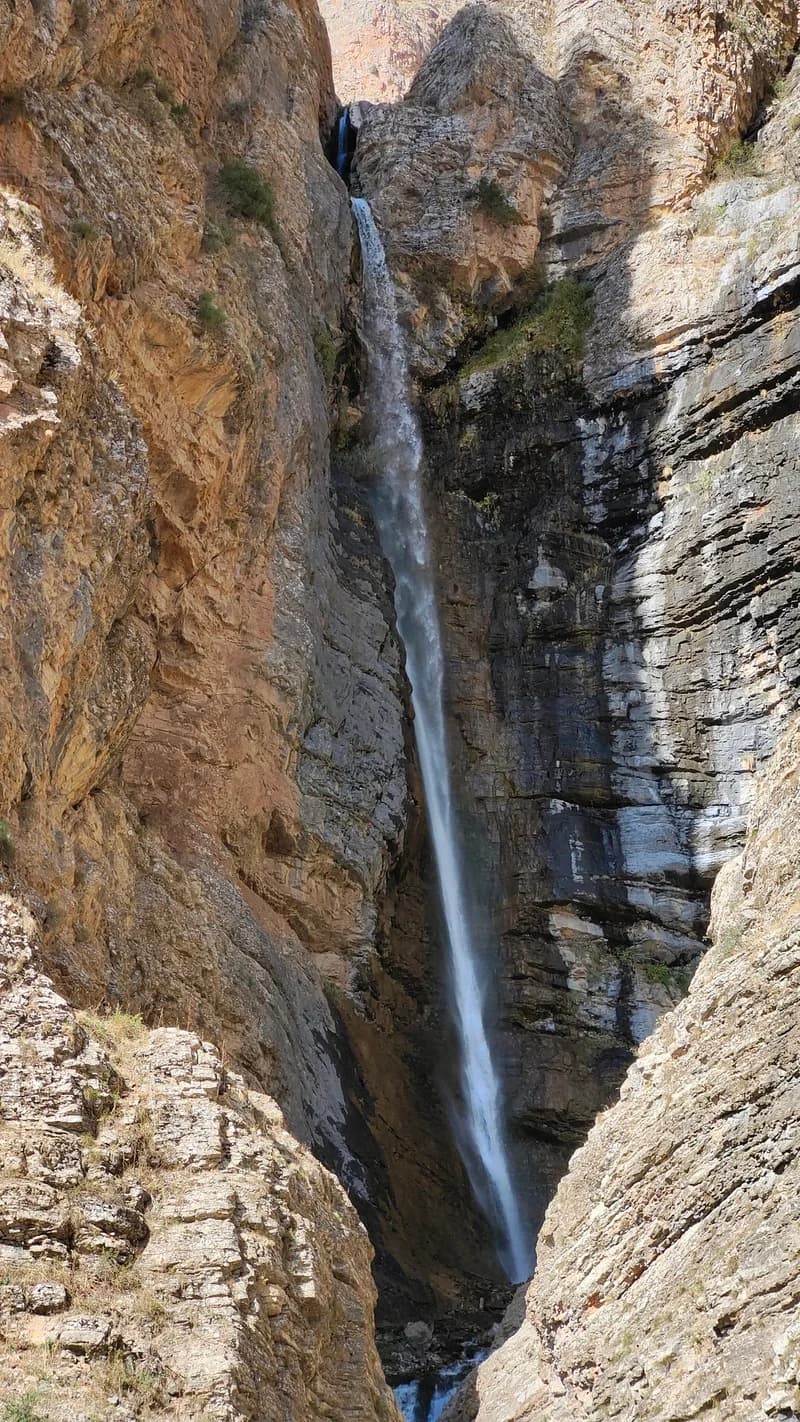 Polvonak Waterfalls: Obi Par, Opar, Qoshpar - 8