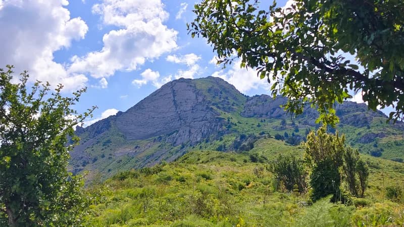 Oynatosh (2552 m)