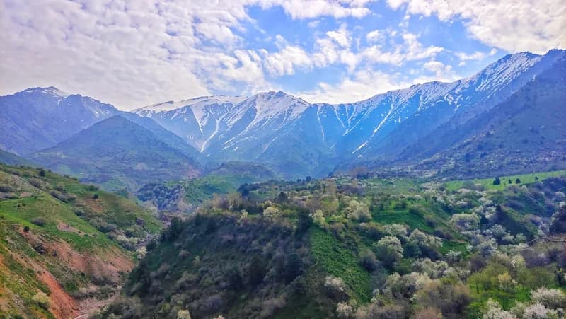 Paltau Waterfall (38 m.) and Peak (2024 m.) - 9