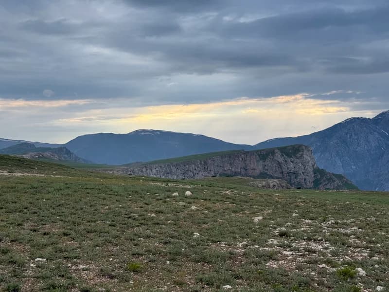 Plateau Pulatxan (2823 m.) + Peak Karangur (2942 m.) - 3
